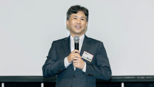 곽노정 SK하이닉스 사장이 지난 25일 서울 광진구 그랜드 워커힐에서 '2025년 동반성장협의회 정기총회'를 통해 인사말을 하고 있다. SK하이닉스 제공.